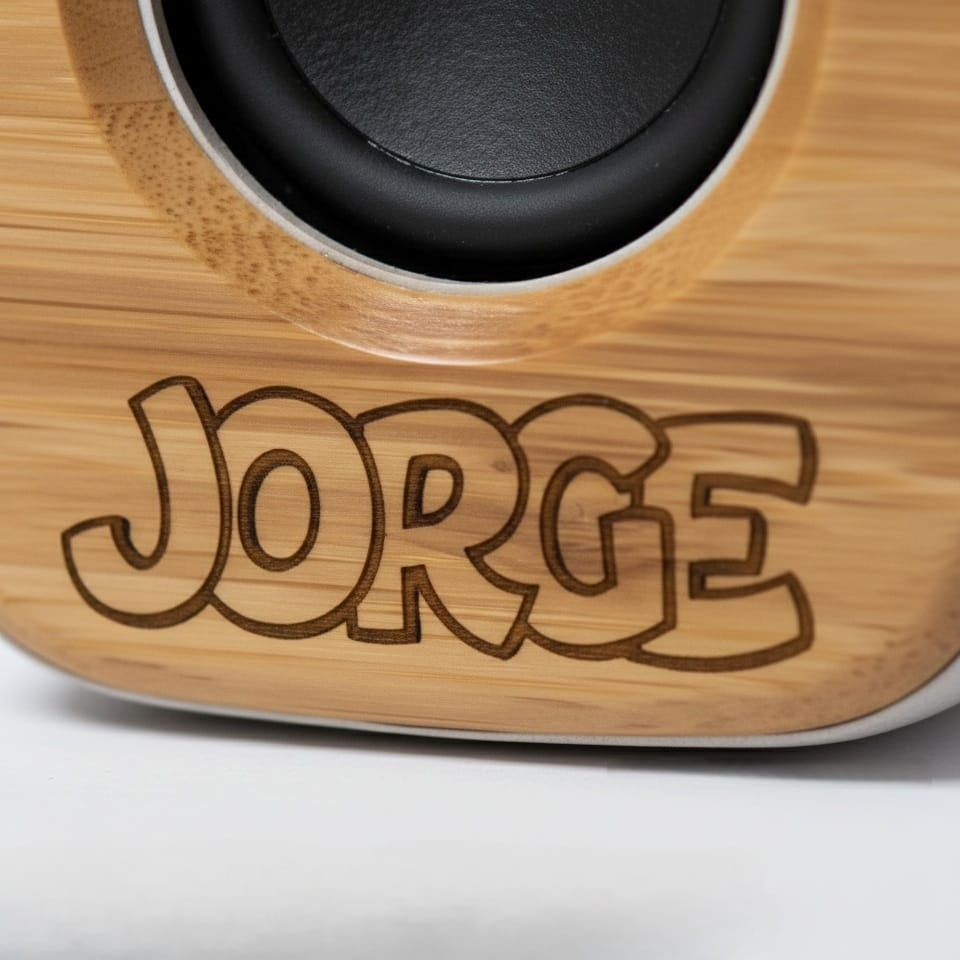 Altavoz Bluetooth Portátil de Bambú Personalizado | Regalo Original