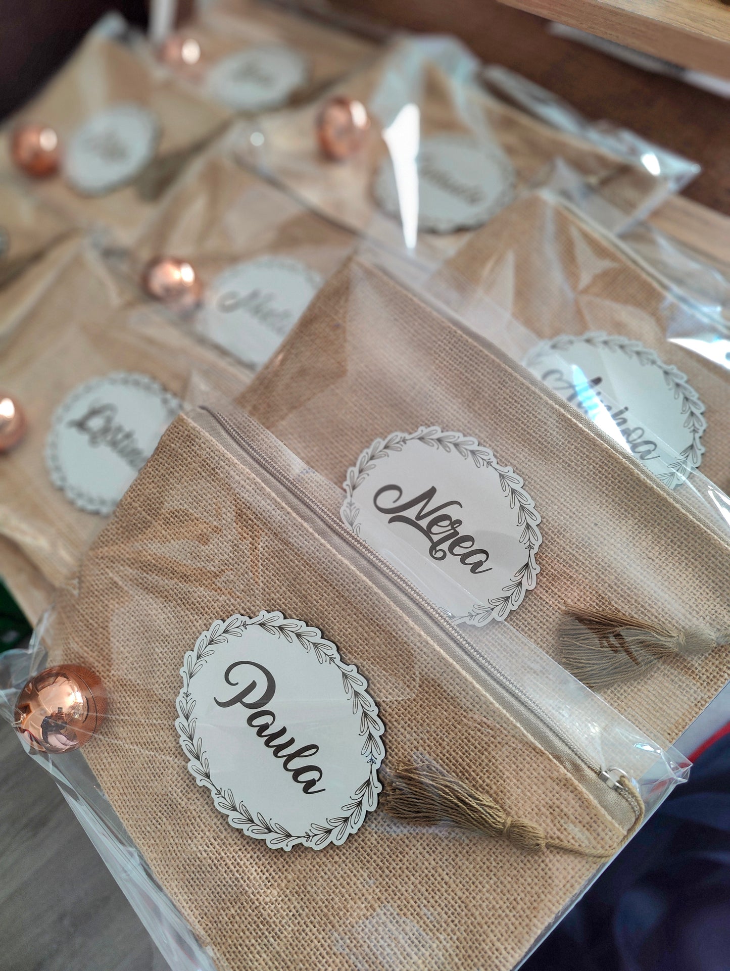 Pack toiletry bag + balm