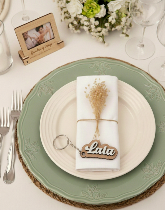 Llaveros de Madera Personalizados con Nombre en Relieve