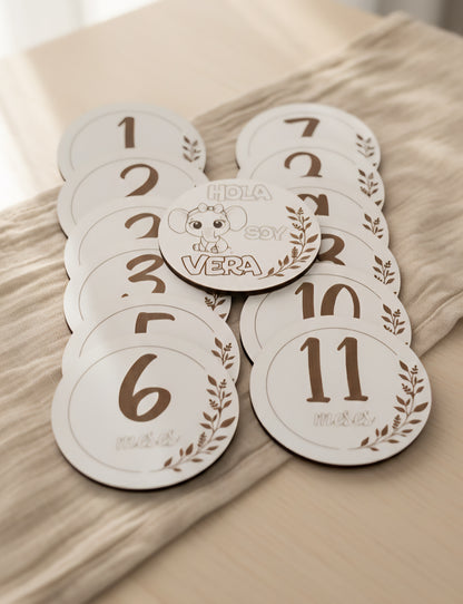 Placas de Cumple Mes Personalizadas en Madera Blanca - Pack Primer Año Bebé