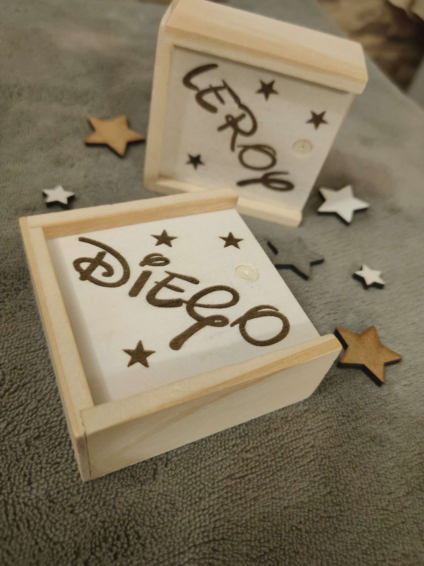Custom tic-tac-toe game